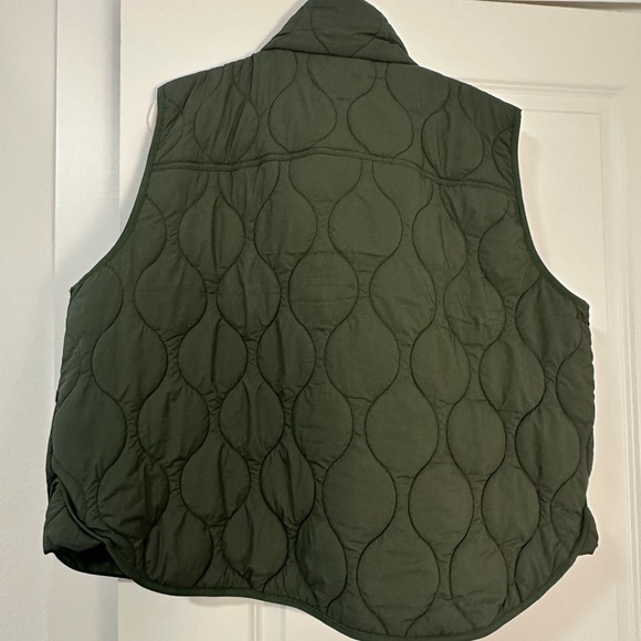 Lou & Grey Army Green Quilted Puffer Vest Size XXL NWT - Picture 6 of 6